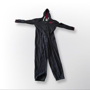 Roots Cabin Men’s onesie